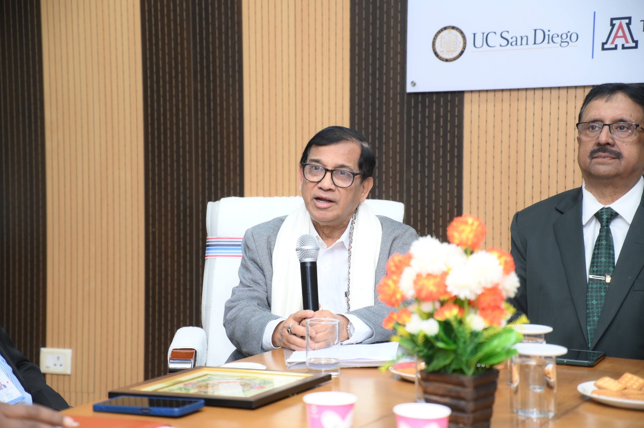 Expert Talk on “Achieving Excellence in Commerce & Management Education”